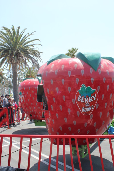 出典：http://mngirlinla.com/2013/04/23/the-30th-annual-california-strawberry-festival/